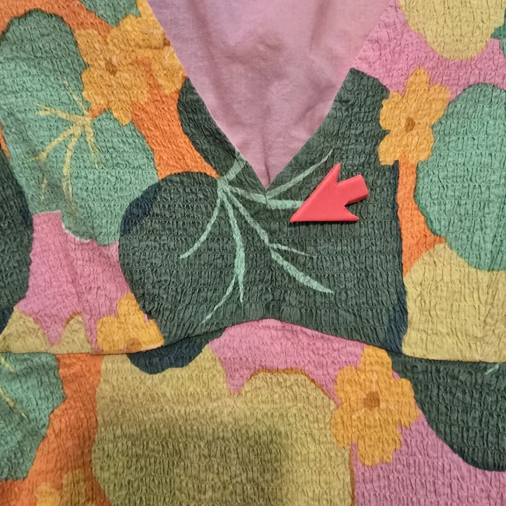 Kate Spade New York Cucumber Floral Swing Dress V-neck Short sleeves Size 4